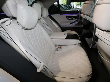 MERCEDES-BENZ S 400 d 4M AMG PANO DIG-LED HUD 360  M…