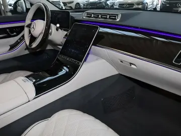 MERCEDES-BENZ S 400 d 4M AMG PANO DIG-LED HUD 360  M…