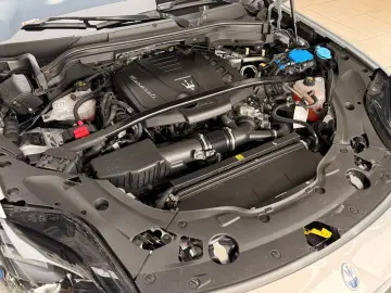 MASERATI Grecale 2.0 Turbo GT 360  Pano HuD Sonus Matrix