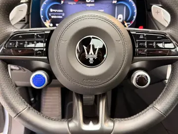 MASERATI Grecale 2.0 Turbo GT 360  Pano HuD Sonus Matrix