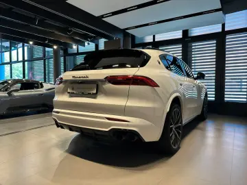 MASERATI Grecale 243 kW Modena  Warranty 03 27