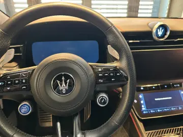 MASERATI Grecale 243 kW Modena  Warranty 03 27