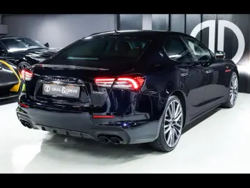 MASERATI Ghibli TROFEO 3.8 V8 RWD FULL CARBON B&W PANO