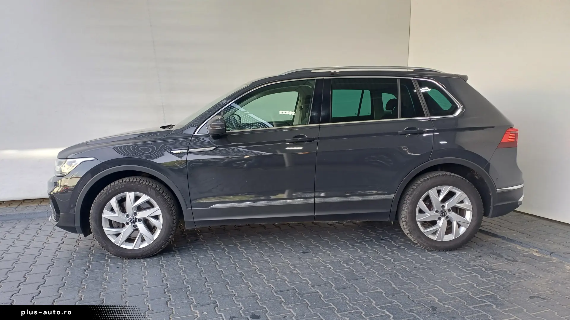 Volkswagen Tiguan Elegance 2 0 TSI DSG 4 Motion