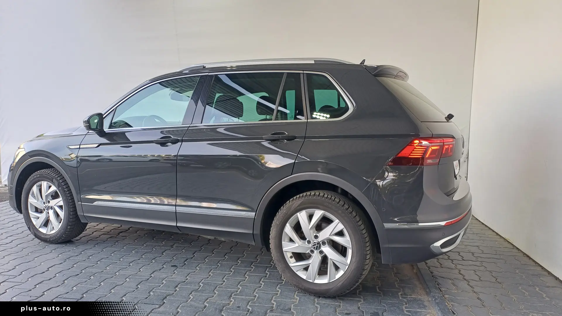 Volkswagen Tiguan Elegance 2 0 TSI DSG 4 Motion