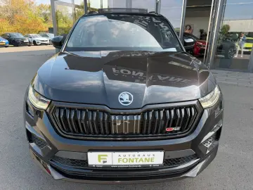 SKODA Kodiaq 2 0TSi RS 4x4 FL Pano AHK Leder Standhz