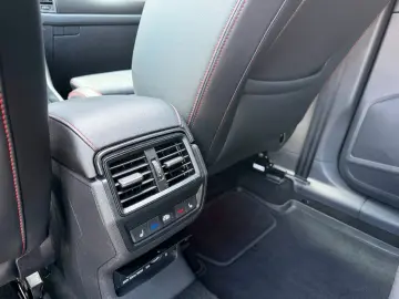 SKODA Kodiaq 2 0TSi RS 4x4 FL Pano AHK Leder Standhz