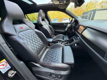 SKODA Kodiaq 2 0TSi RS 4x4 FL Pano AHK Leder Standhz