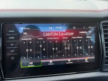 SKODA Kodiaq 2 0TSi RS 4x4 FL Pano AHK Leder Standhz