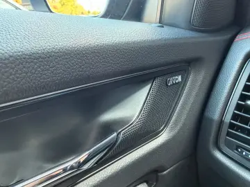 SKODA Kodiaq 2 0TSi RS 4x4 FL Pano AHK Leder Standhz