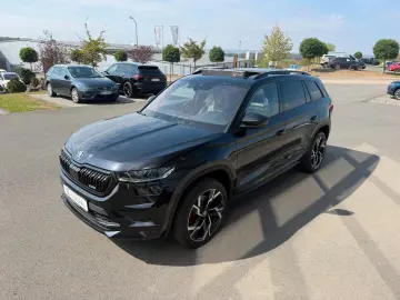 SKODA Kodiaq 2 0TSi RS 4x4 FL Pano AHK Leder Standhz