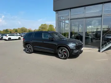 SKODA Kodiaq 2 0TSi RS 4x4 FL Pano AHK Leder Standhz