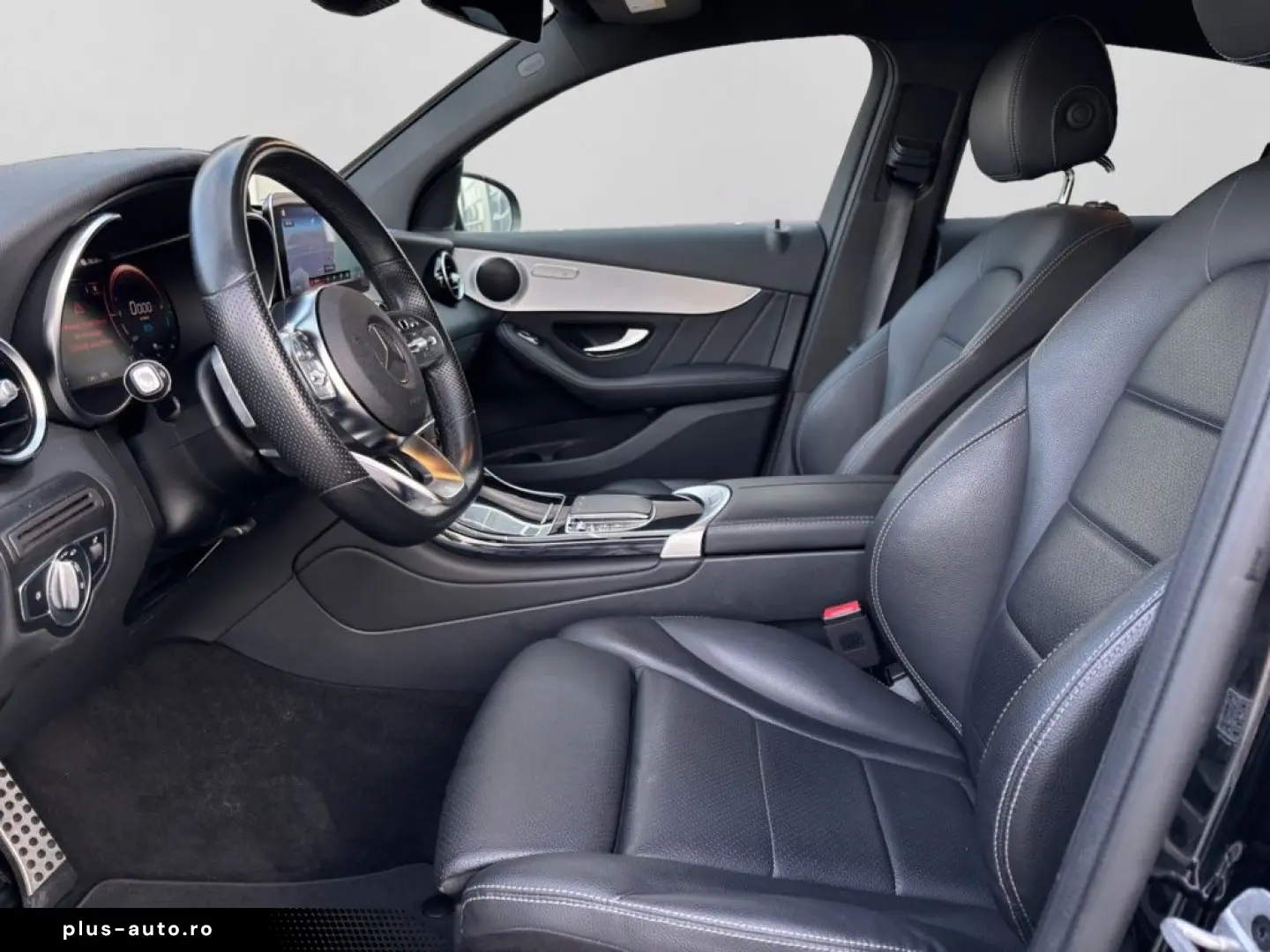 MERCEDES-BENZ GLC 300 e 4M Coupé AMG NIGHT MBUX LEDE&hellip;
