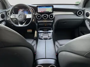 MERCEDES-BENZ GLC 300 e 4M Coupé AMG NIGHT MBUX LEDE…
