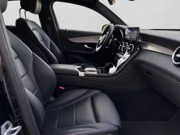 MERCEDES-BENZ GLC 300 e 4M Coupé AMG NIGHT MBUX LEDE…