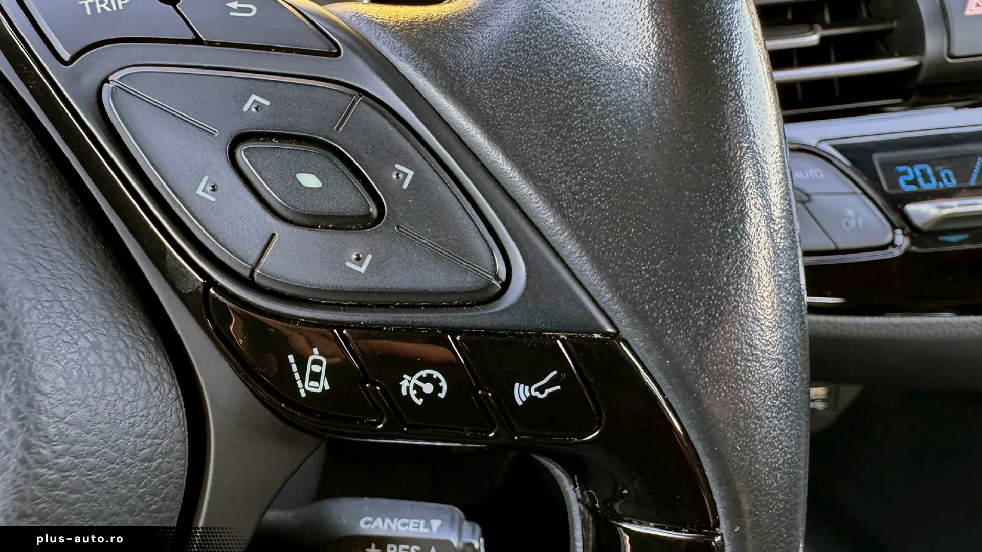 Toyota C-HR 1.8 HSD 122 CP 4x2 CVT Core