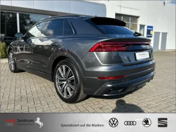 AUDI Q8 55 TFSI S-Line