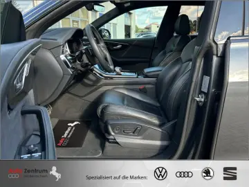 AUDI Q8 55 TFSI S-Line