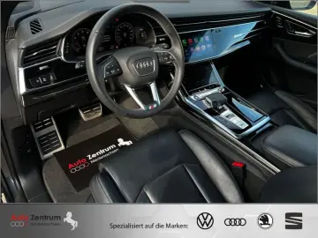 AUDI Q8 55 TFSI S-Line