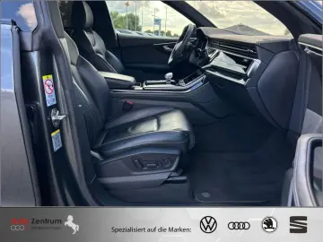 AUDI Q8 55 TFSI S-Line