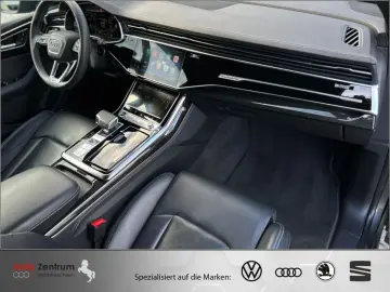 AUDI Q8 55 TFSI S-Line