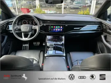 AUDI Q8 55 TFSI S-Line