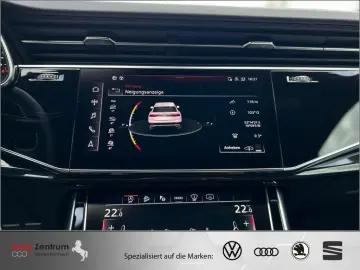 AUDI Q8 55 TFSI S-Line