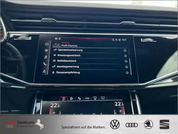 AUDI Q8 55 TFSI S-Line