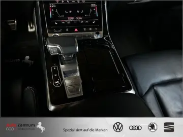 AUDI Q8 55 TFSI S-Line