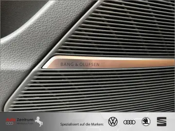 AUDI Q8 55 TFSI S-Line