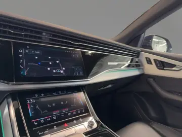 AUDI Q8 S line 55 TFSI quattro