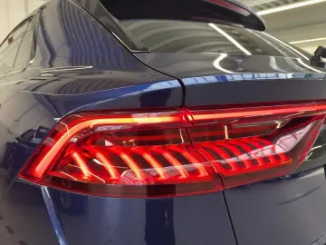AUDI Q8 S line 55 TFSI quattro