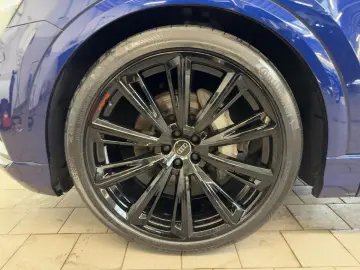 AUDI Q8 S line 55 TFSI quattro