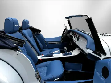 MORGAN NEW Plus Four MY2025 - MORGAN BERLIN -