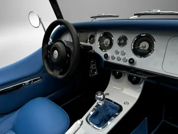 MORGAN NEW Plus Four MY2025 - MORGAN BERLIN -