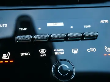 PORSCHE Cayenne Coupe E-Hybrid SportDesignPaket Sp.Abgas