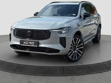 Volvo XC90 T8 AWD Ultra Black Edition Plug-in