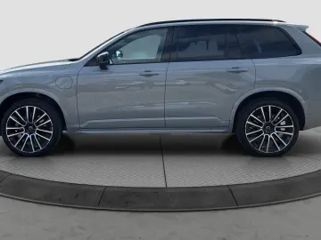 Volvo XC90 T8 AWD Ultra Black Edition Plug-in