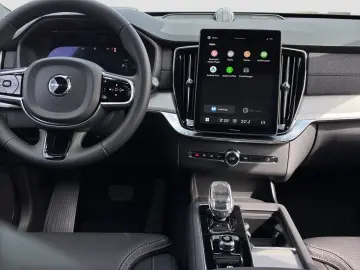 Volvo XC90 T8 AWD Ultra Black Edition Plug-in