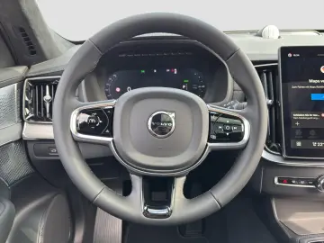 Volvo XC90 T8 AWD Ultra Black Edition Plug-in