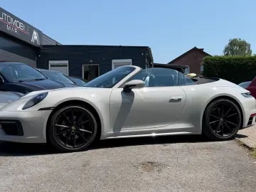 PORSCHE 992 Carrera 4 Cabriolet CHRONO APPROVED