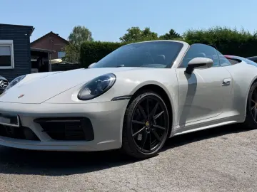 PORSCHE 992 Carrera 4 Cabriolet CHRONO APPROVED