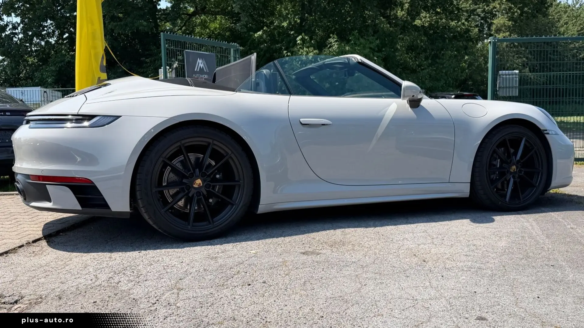 PORSCHE 992 Carrera 4 Cabriolet CHRONO APPROVED
