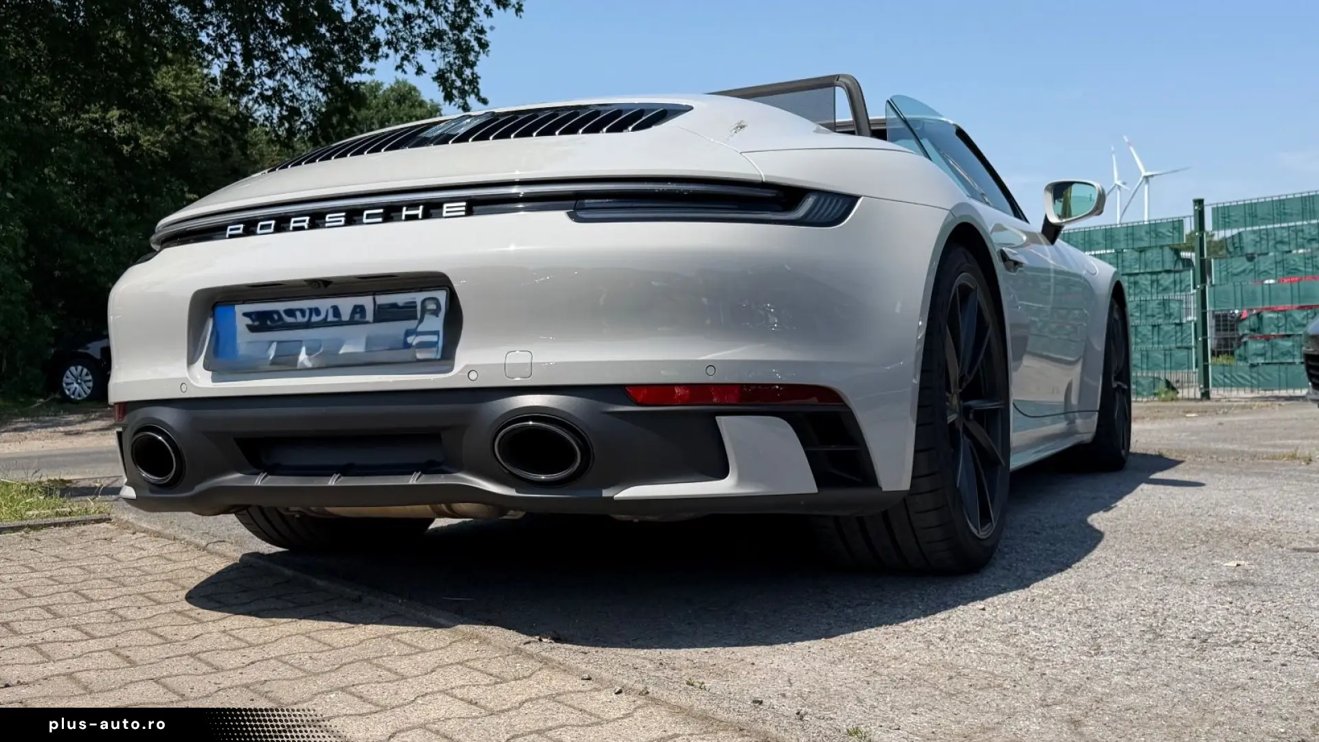 PORSCHE 992 Carrera 4 Cabriolet CHRONO APPROVED