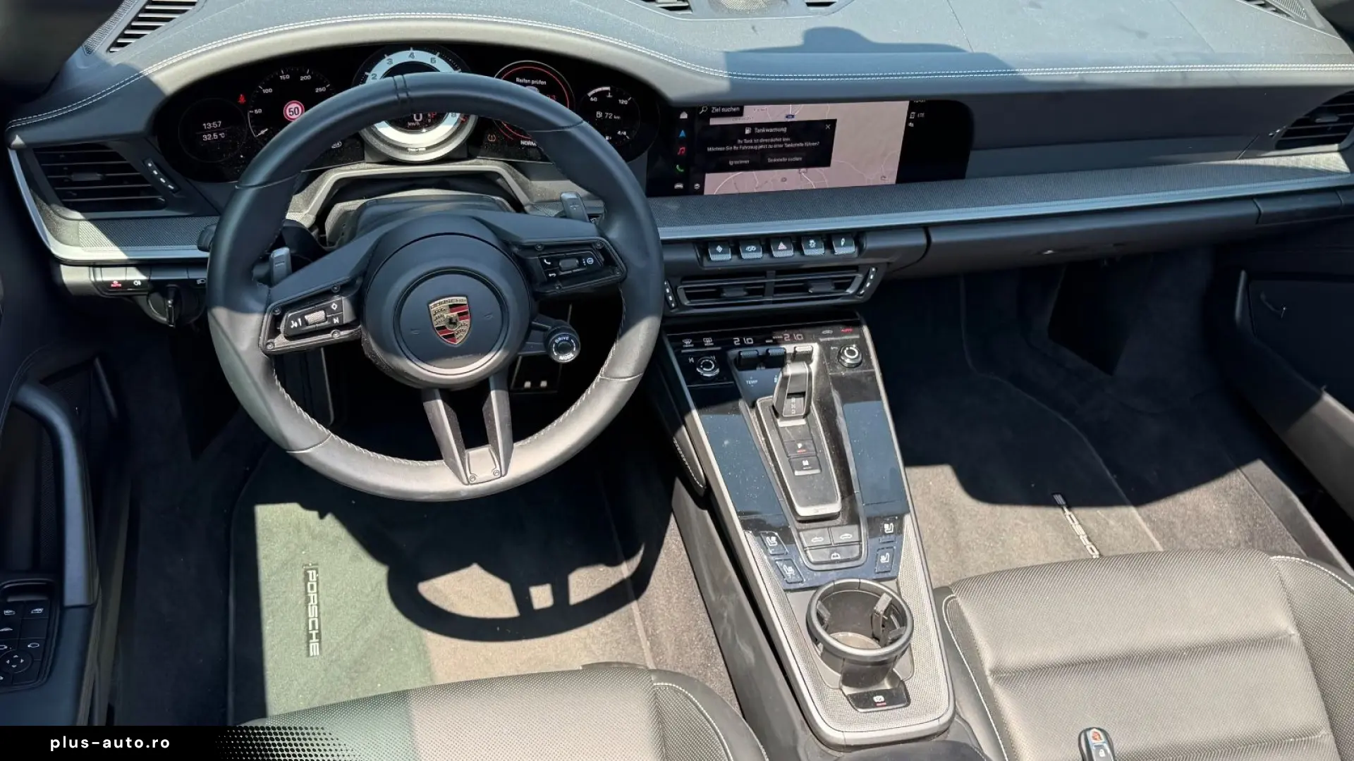 PORSCHE 992 Carrera 4 Cabriolet CHRONO APPROVED