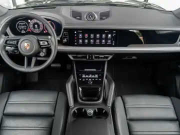 PORSCHE CAYENNE 21' Alu Head Up Pano BOSE InnoD…