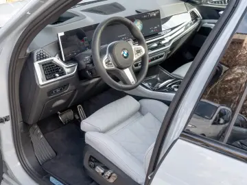 BMW X5 40d M 2026.LUFTF.PANO.