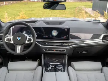 BMW X5 40d M 2026.LUFTF.PANO.