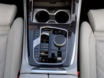 BMW X5 40d M 2026.LUFTF.PANO.