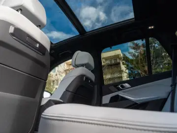 BMW X5 40d M 2026.LUFTF.PANO.